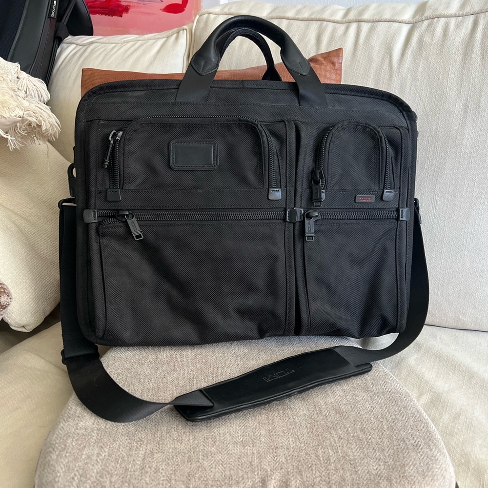 Tumi alpha 2 t-pass briefcase laptop bag black 26514dh